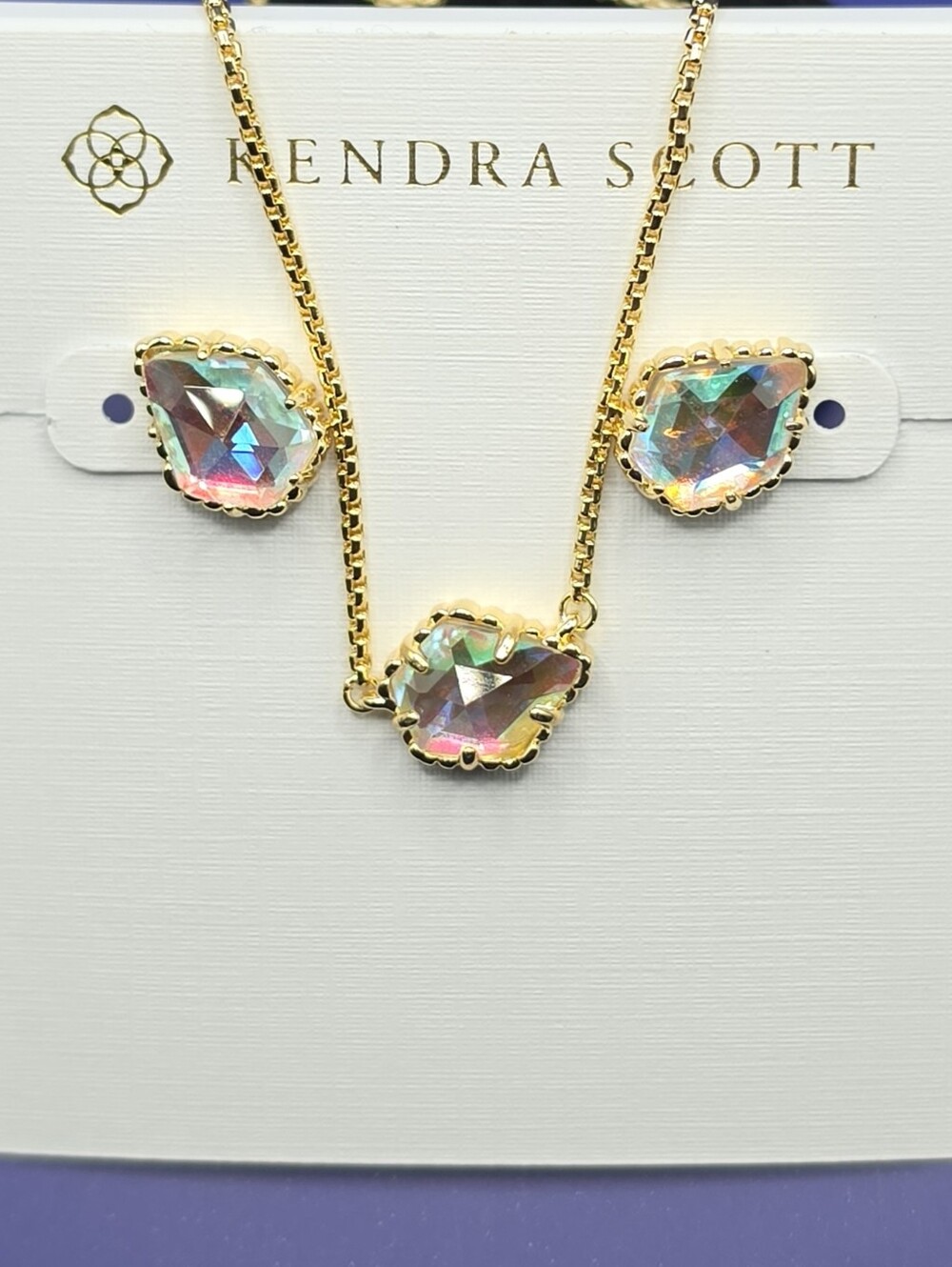 Kendra Scott Tessa Gold/Iridescent Pendant Necklace & Stud Earrings Set